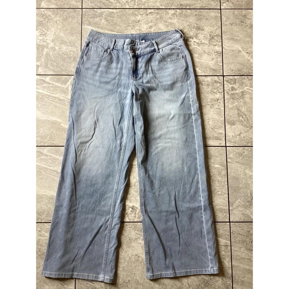 Halara NWOT Womens Wide Leg Denim Jeans Light Wash Blue Size Medium Relaxed Fit